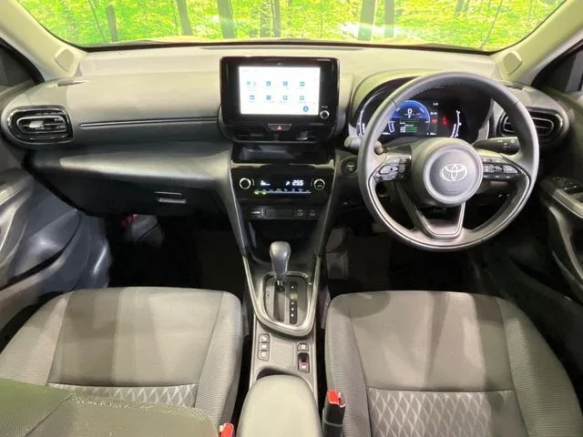 Toyota YARIS CROSS HYBRID ハイブリッド　G photo 2