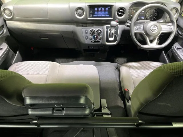 Nissan CARAVAN van 4WD EX　低床　スーパーロング　HR photo 3