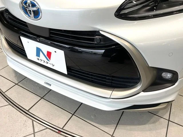 Toyota AQUA Z photo 3