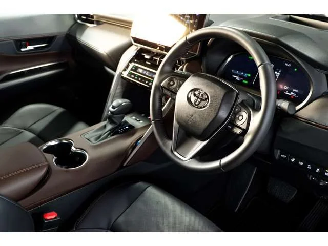 Toyota HARRIER HYBRID Z　レザーパッケージ photo 2