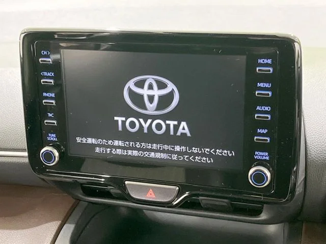 Toyota YARIS CROSS HYBRID Z photo 3