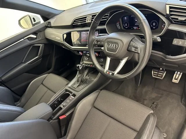 Audi AUDI Q3 35　TFSI　Sライン photo 2