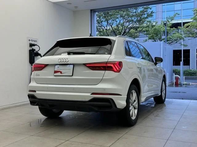 Audi AUDI Q3 35　TFSI　Sライン photo 3