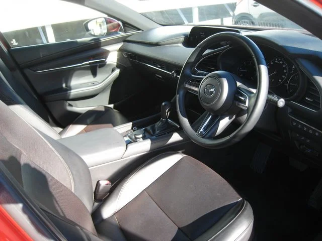 Mazda MAZDA3 FASTBACK XD　Lパッケージ photo 2