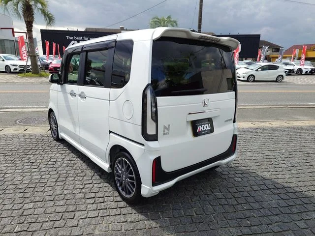 Honda N BOX CUSTOM ターボ photo 3