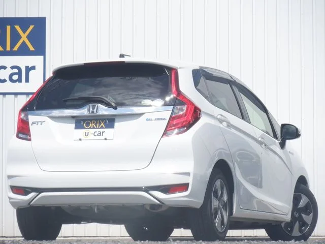 Honda FIT HYBRID F photo 3