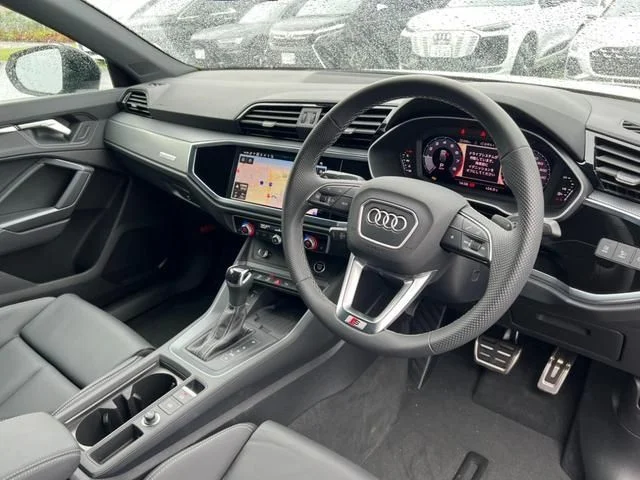 Audi AUDI Q3 SPORTBACK 35　TFSI　Sライン photo 2