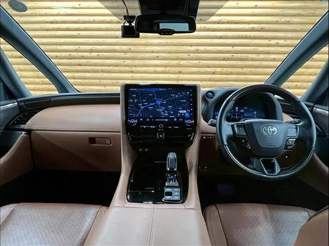 Toyota VELLFIRE HYBRID Z　プレミア photo 3