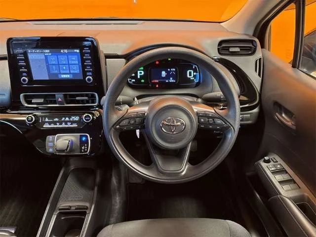 Toyota AQUA X photo 2