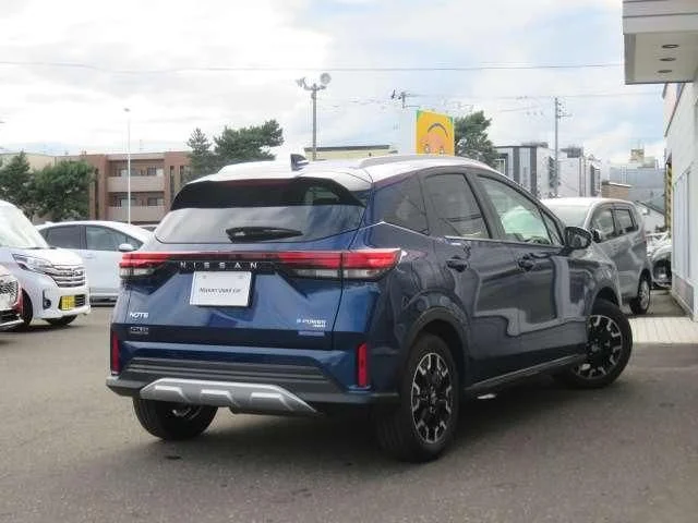 Nissan NOTE AUTECH CROSSOVER X　FOUR photo 3