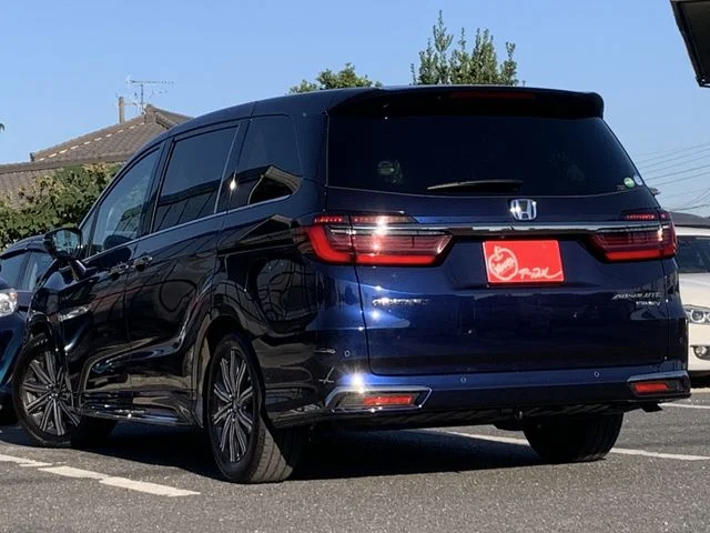 Honda ODYSSEY e:HEV アブソルート photo 3