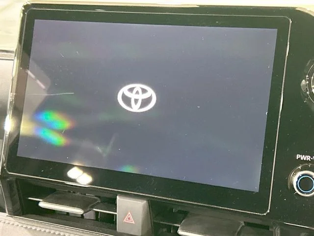 Toyota VOXY HYBRID S−Z photo 3
