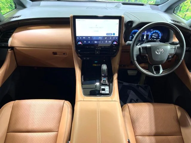 Toyota VELLFIRE Z　プレミア photo 2