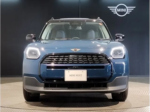 Bmw MINI COUNTRYMAN D photo 2