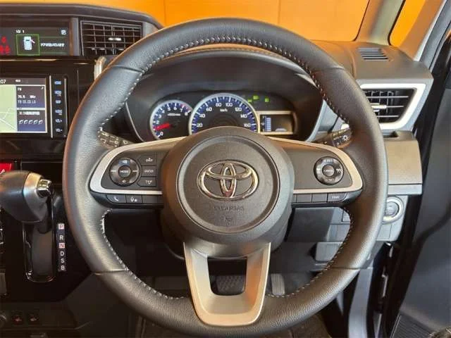 Toyota ROOMY カスタムG photo 2