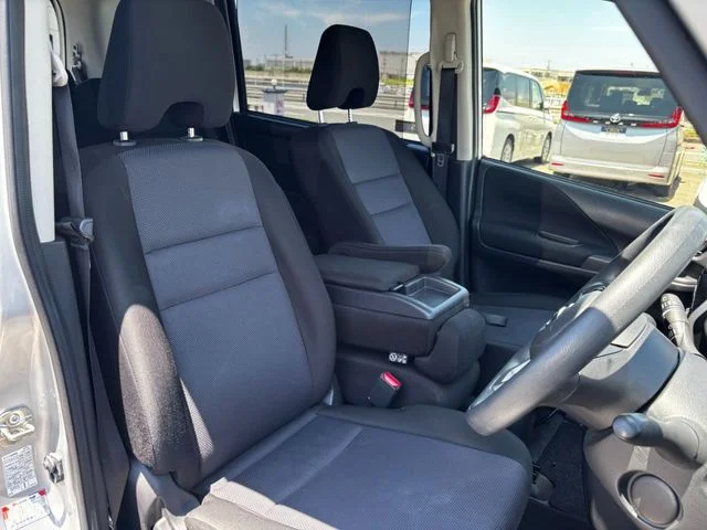 Nissan SERENA WG S photo 4