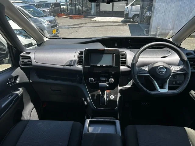 Nissan SERENA WG S photo 2
