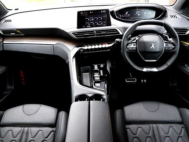 Peugeot PEUGEOT 3008 GT　エグゼクティブエディション photo 2
