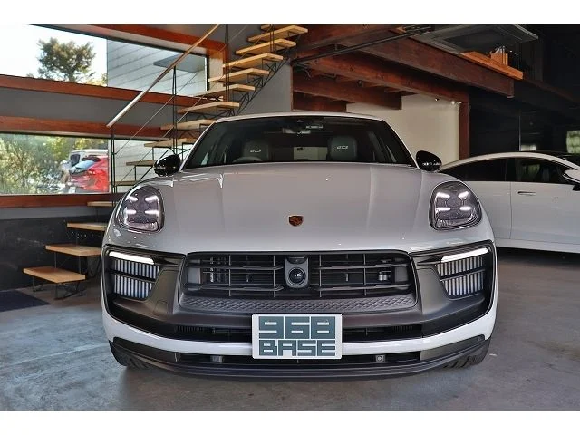 Porsche PORSCHE Macan GTS photo 2