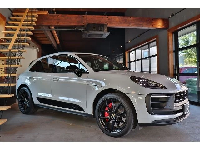 Porsche PORSCHE Macan GTS photo 3