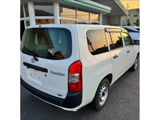 Toyota PROBOX van 4WD GL photo 3