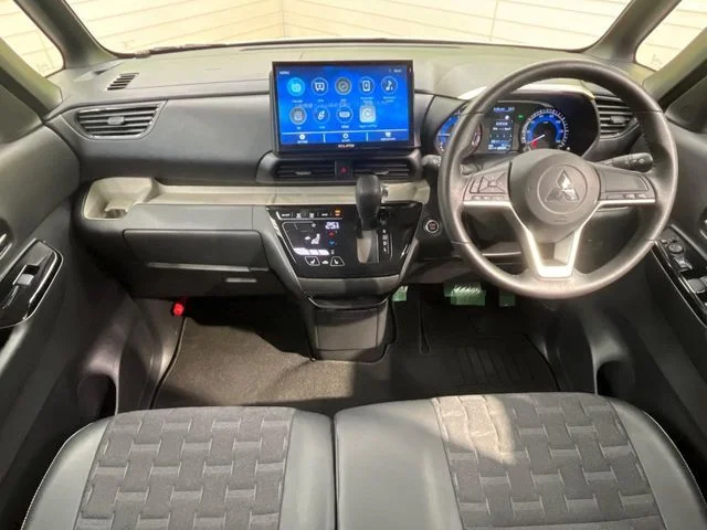 Mitsubishi DELICA MINI G photo 2