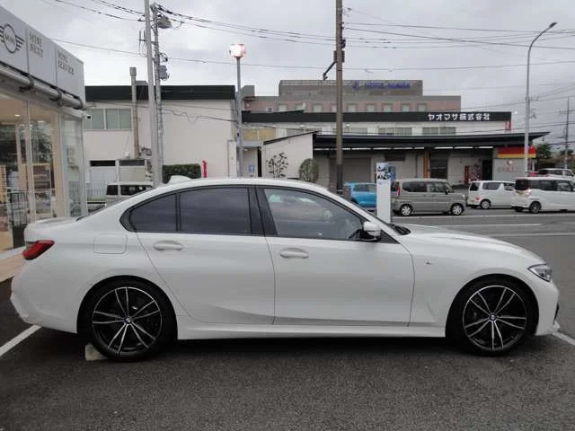 Bmw BMW 3series sedan 330i　Mスポーツ photo 3