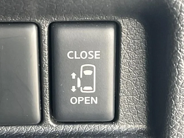Nissan NV350 CARAVAN プレミアムGX低床　ロング　ブラックギア photo 4
