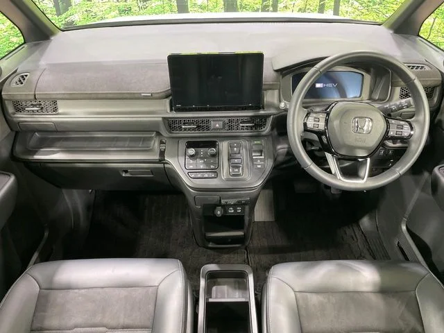 Honda STEPWAGON e:HEV SPADA e：HEV　プレミアムライン photo 2
