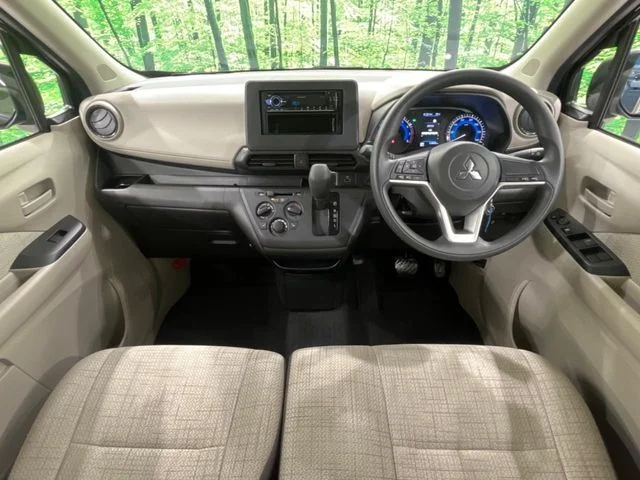 Mitsubishi eK WAGON M photo 2