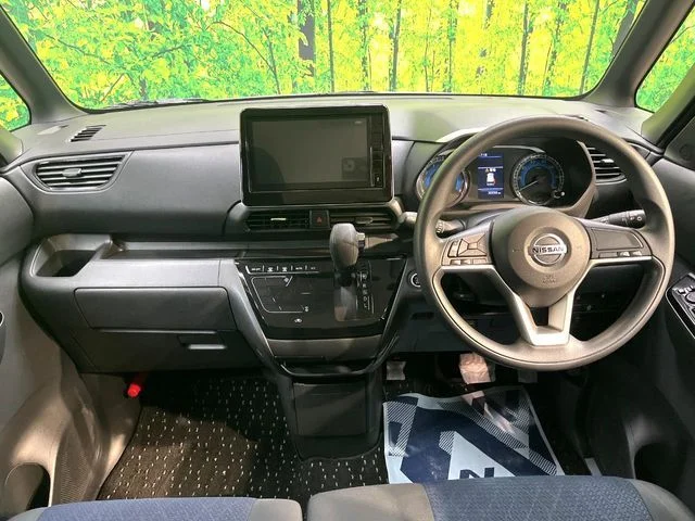 Nissan ROOX ハイウェイスターX photo 2