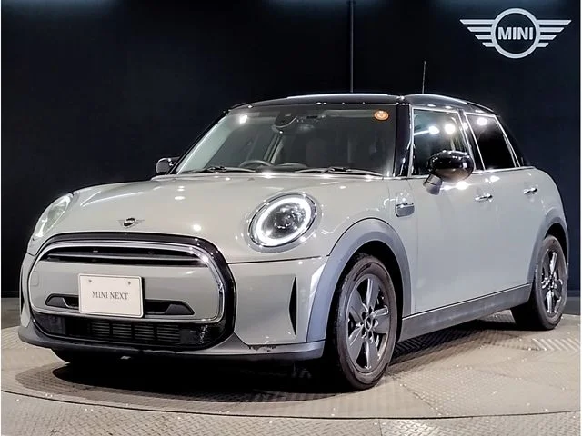 Bmw MINI COOPER D 5DOOR ベースグレード 2021