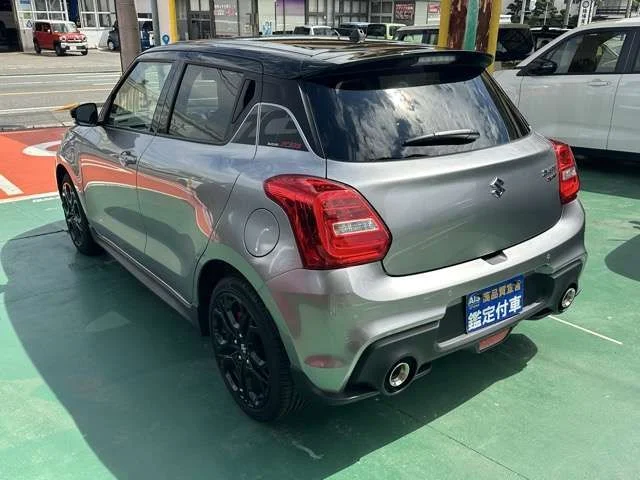 Suzuki SWIFT スポーツ　ZC33S　ファイナルEd photo 4