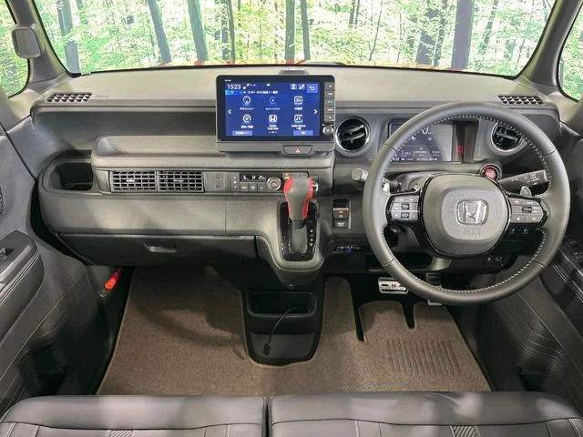 Honda N BOX CUSTOM 4WD ターボ　コーディネートスタイル　2トーン photo 2
