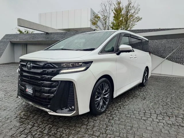 Toyota VELLFIRE HYBRID Z　プレミア 2024