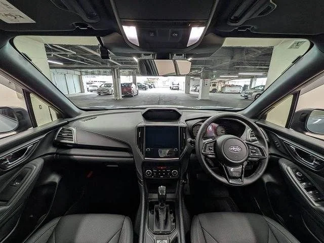 Subaru FORESTER STI　スポーツ photo 2