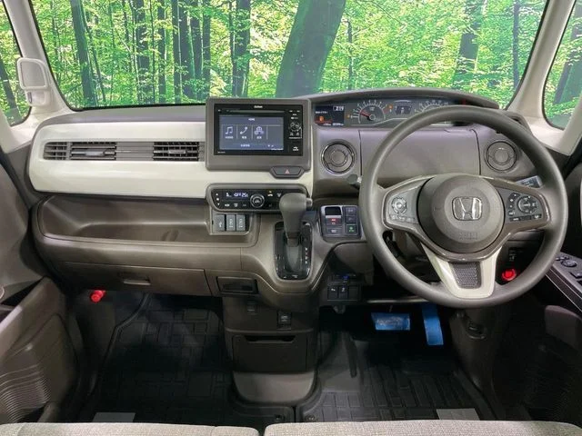 Honda N BOX L photo 2