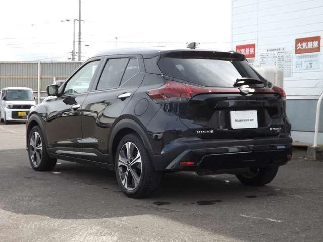 Nissan KICKS X　FOUR　ツートーンインテリアEd photo 2