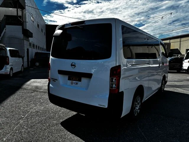 Nissan NV350 CARAVAN 1.25t DX　低床　ロング photo 3