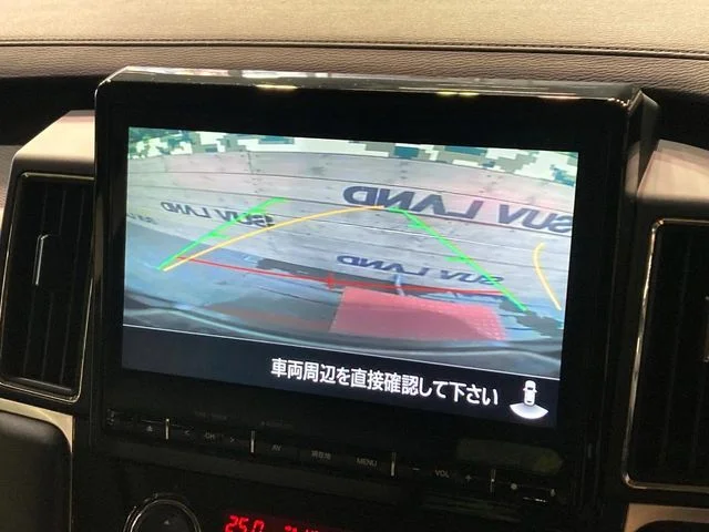 Mitsubishi DELICA D:5 4WD P photo 4