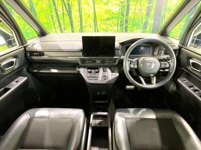 Honda STEPWAGON e:HEV SPADA ベースグレード photo 2