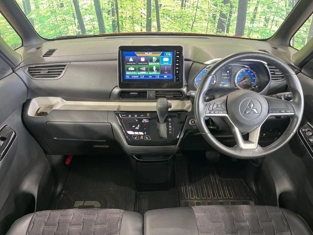 Mitsubishi DELICA MINI T photo 2