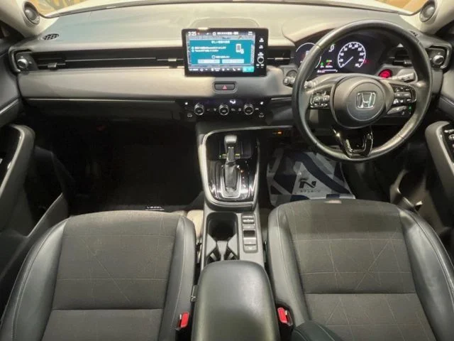 Honda VEZEL e:HEV Z photo 2