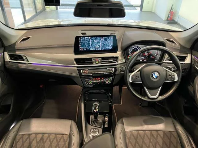 Bmw BMW X1 xDrive18d　xライン photo 2