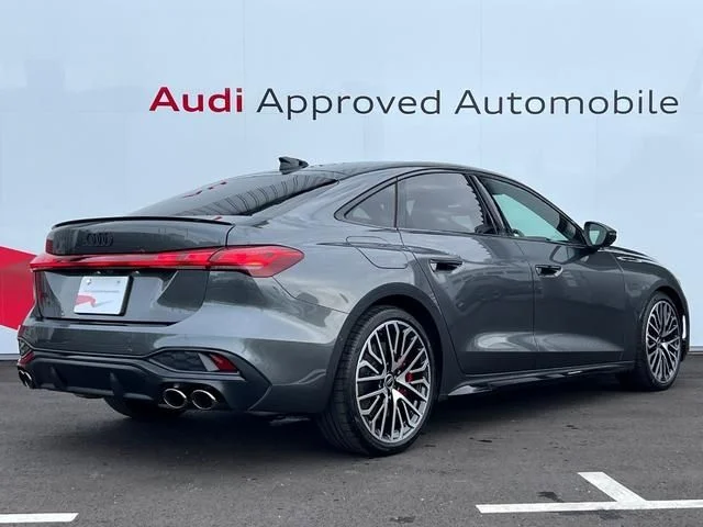 Audi AUDI S5 Sedan ベースグレード photo 3