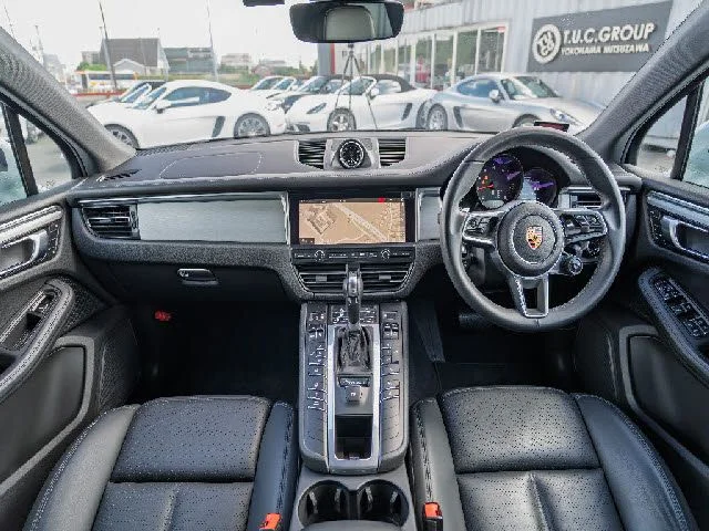 Porsche PORSCHE Macan ベースグレード photo 3