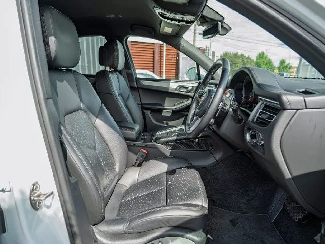 Porsche PORSCHE Macan ベースグレード photo 4