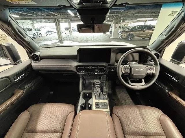 Toyota LANDCRUISER 250 VX　ファーストエディション photo 2