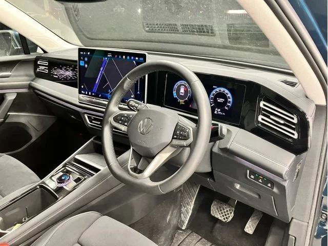 Volkswagen VOLKSWAGEN TIGUAN eTSI　エレガンス photo 2