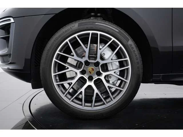 Porsche PORSCHE Macan ターボ photo 2